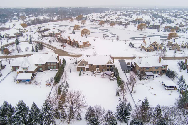 $2,400,000 | 39W162 Longmeadow Lane, St. Charles, IL 60175