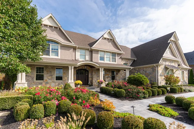 $2,400,000 | 39W162 Longmeadow Lane, St. Charles, IL 60175