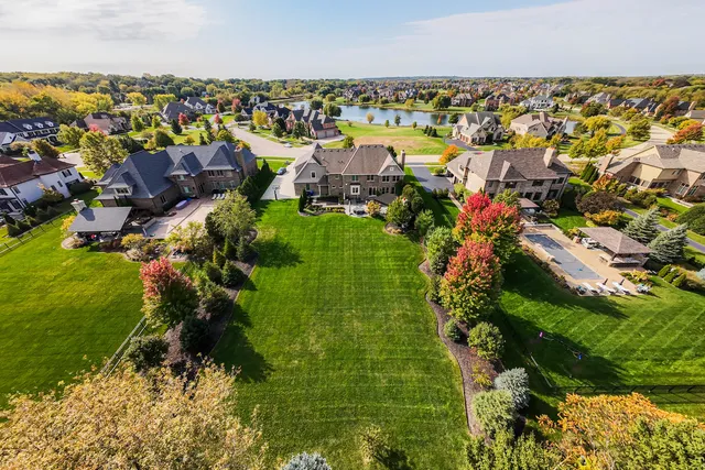 $2,400,000 | 39W162 Longmeadow Lane, St. Charles, IL 60175