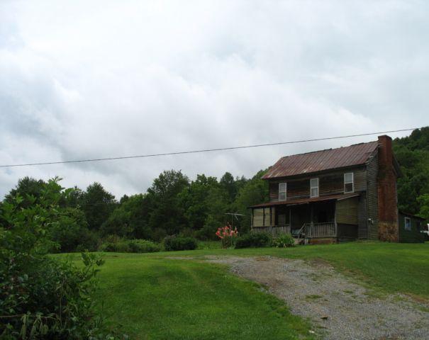 46 Box Lindside, WV 24951 - Photo 2 of 7 Livable old house