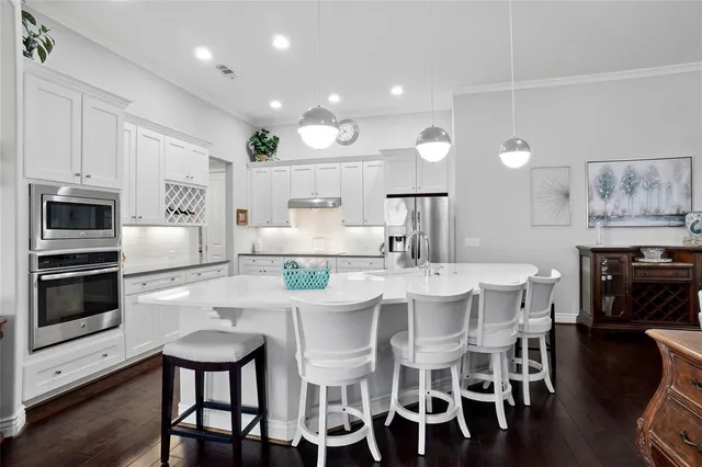 $869,900 | 8700 Crestview Drive, Denton, TX 76207