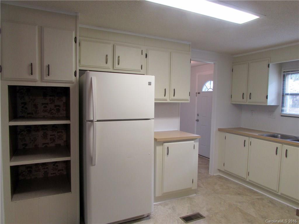 2321 Kingsburry Road York, SC 29745 - Photo 6 of 20 Gallery Image 6