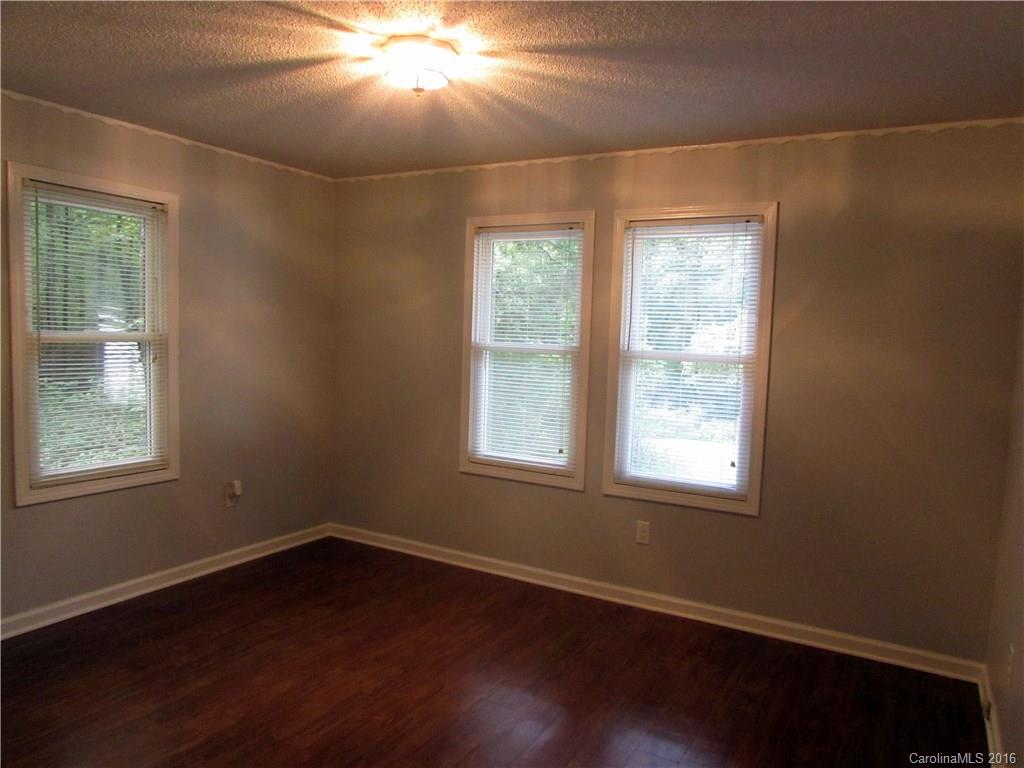 2321 Kingsburry Road York, SC 29745 - Photo 9 of 20 Gallery Image 9