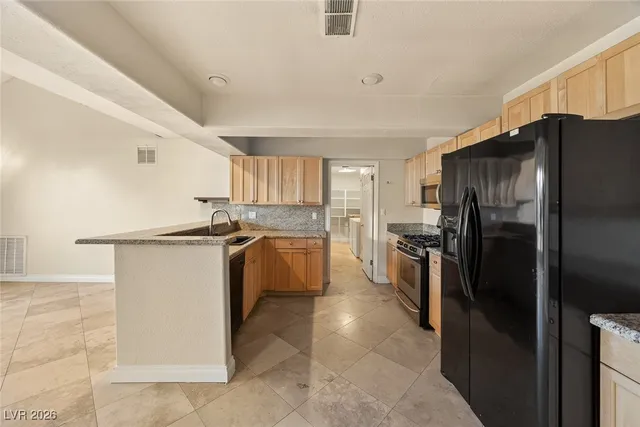 $2,115 | 1114 Vegas Valley Drive, Las Vegas, NV 89109