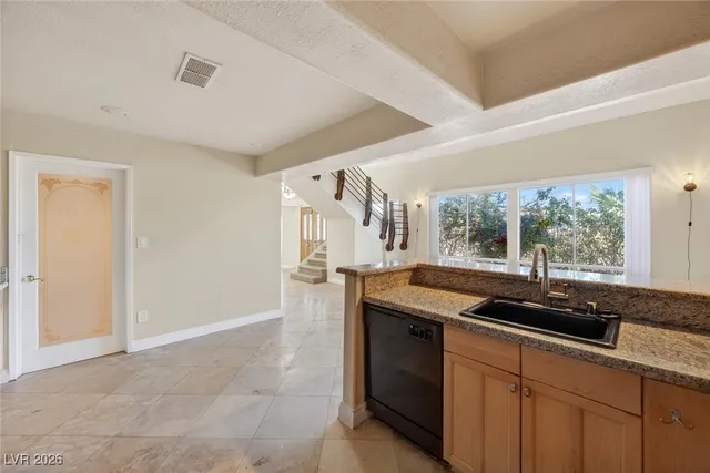 $2,115 | 1114 Vegas Valley Drive, Las Vegas, NV 89109