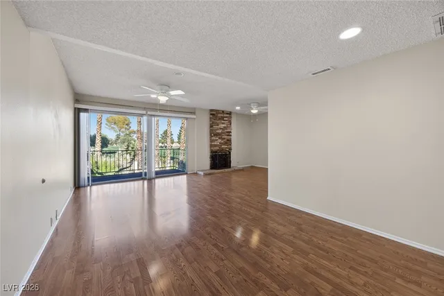 $2,115 | 1114 Vegas Valley Drive, Las Vegas, NV 89109