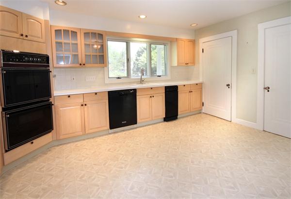 33 Howitt Road Boston, MA 02132 - Photo 9 of 29 Gallery Image 9