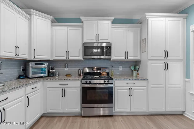 $639,900 | 6175 Meadowgrove Loop, Wilmington, NC 28409