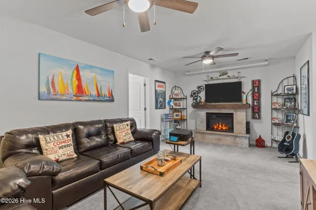 $639,900 | 6175 Meadowgrove Loop, Wilmington, NC 28409