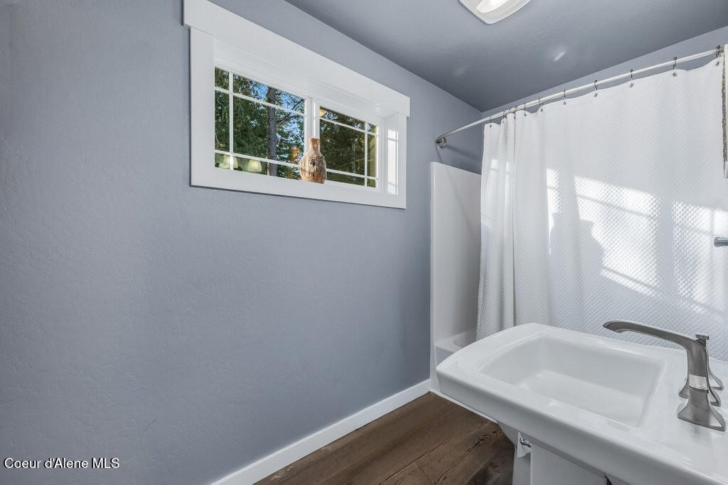 411 Louis Lane Sandpoint, ID 83864 - Photo 25 of 44 Master Bathroom 2