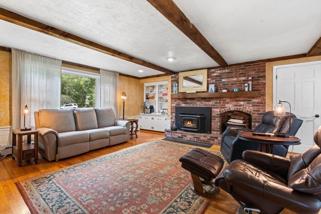 3 Stonehill Road Marlborough, MA 01752 - Photo 7 of 29 Gallery Image 7