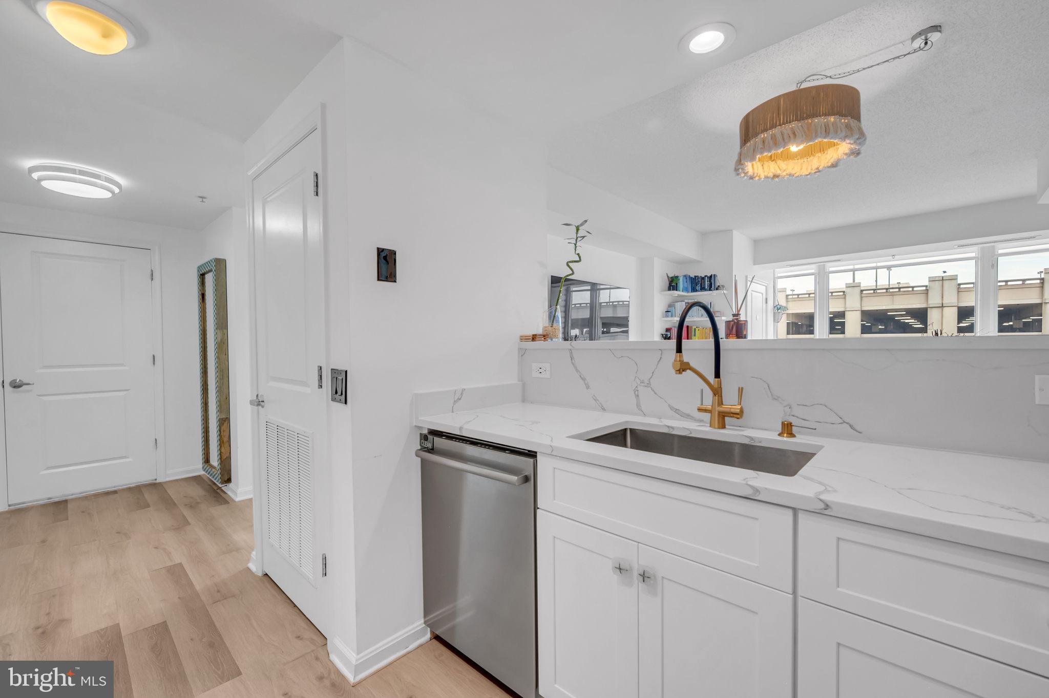 930 Wayne Avenue, Unit 608 Silver Spring, MD 20910 - Photo 6 of 32 Gallery Image 6