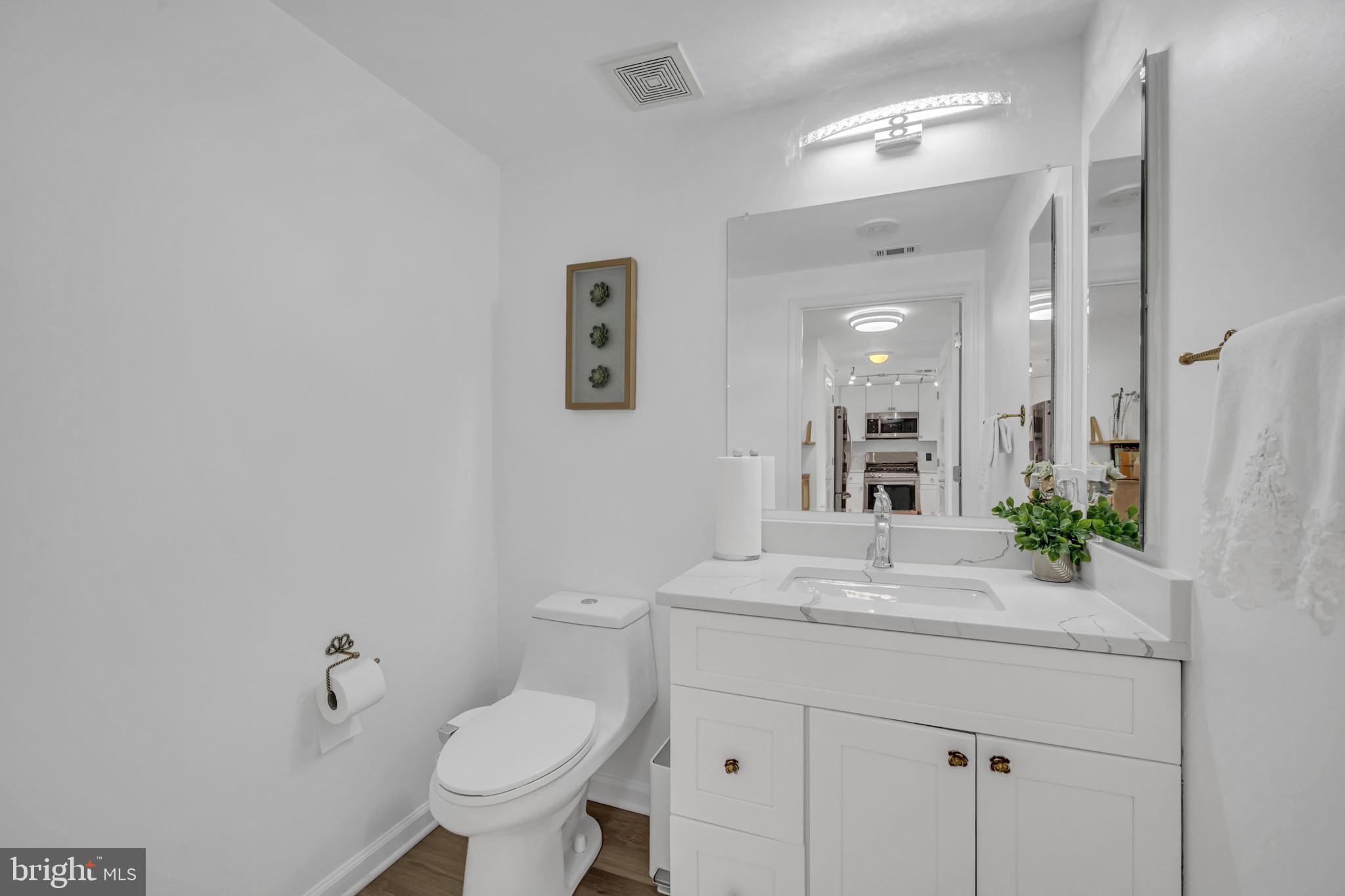 930 Wayne Avenue, Unit 608 Silver Spring, MD 20910 - Photo 9 of 32 Gallery Image 9