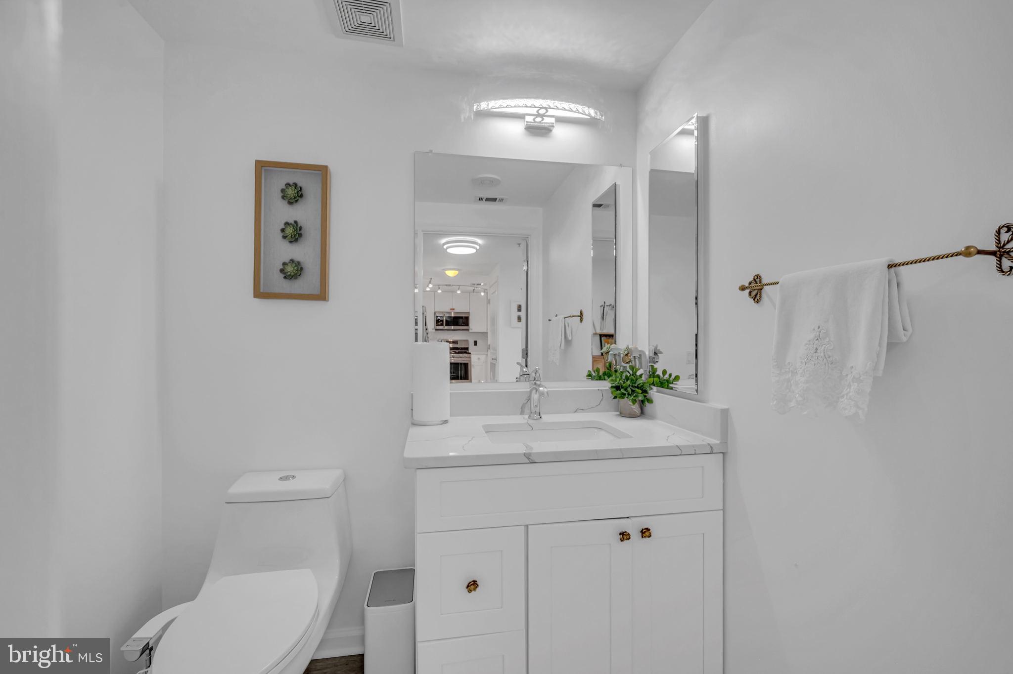 930 Wayne Avenue, Unit 608 Silver Spring, MD 20910 - Photo 10 of 32 Gallery Image 10