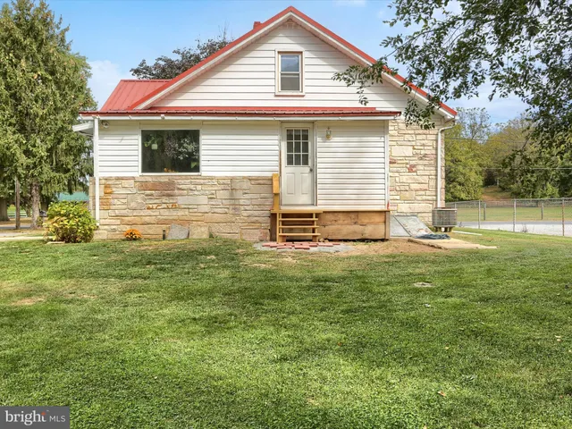 $239,900 | 85 Airport Road, Shippensburg, PA 17257