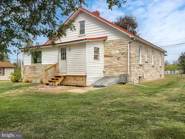 $239,900 | 85 Airport Road, Shippensburg, PA 17257