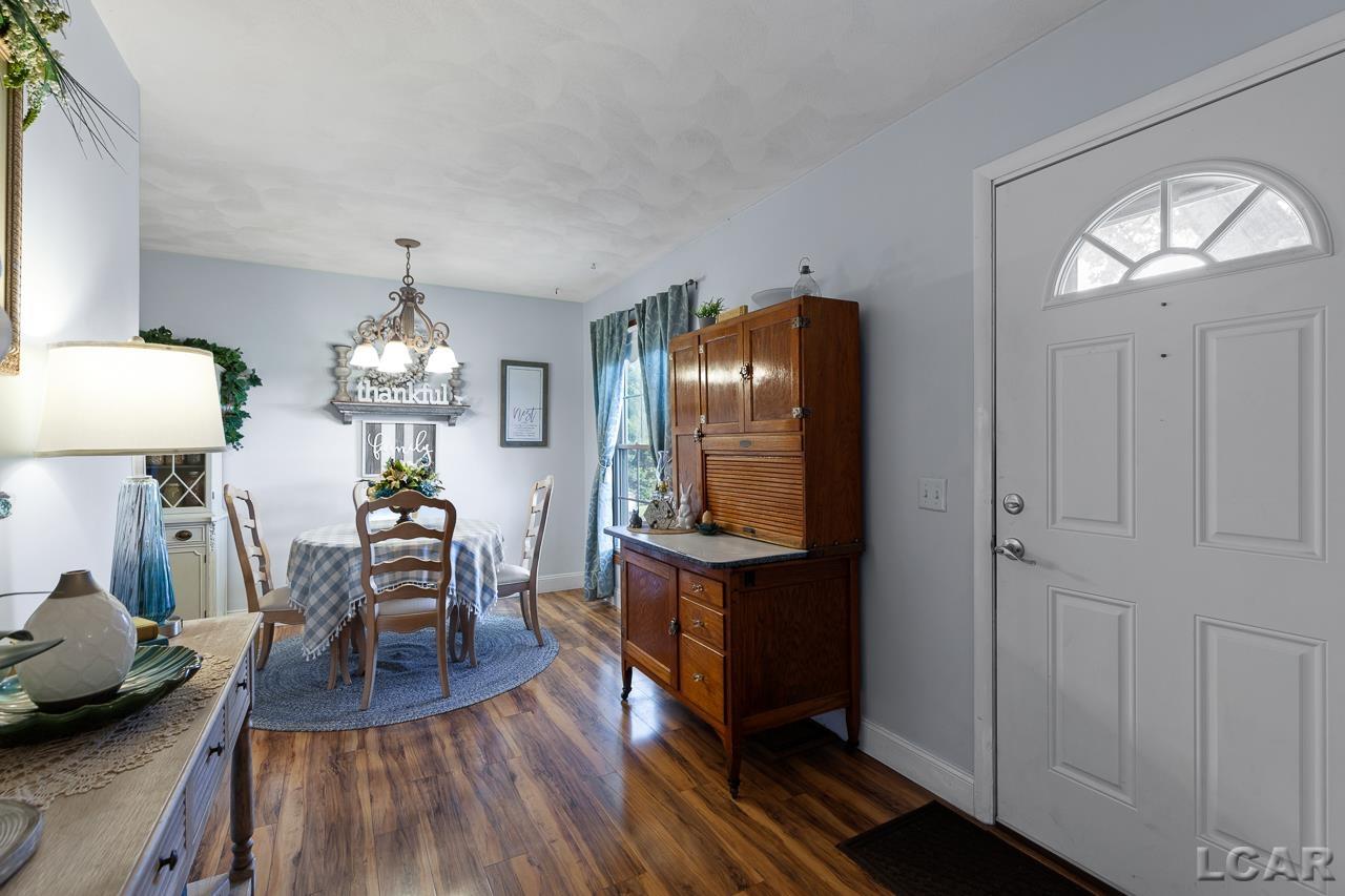 4032 Hunt Road Adrian, MI 49221 - Photo 5 of 48 50159599-11a9be03-3d30-42a4-85d6-532d3f43e942.JPG