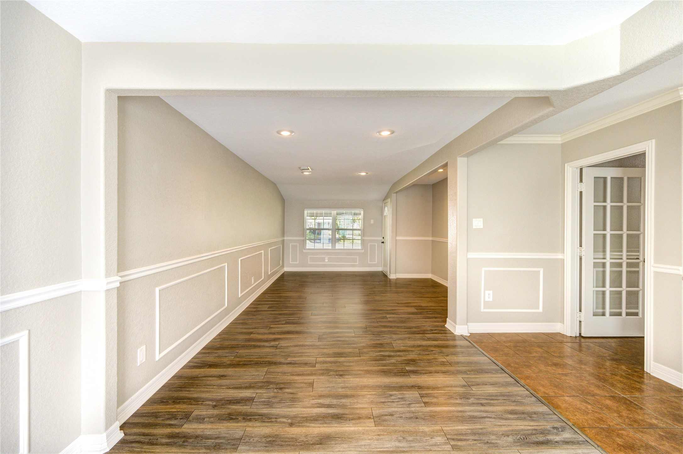 6729 Barney Road Houston, TX 77092 - Photo 2 of 40