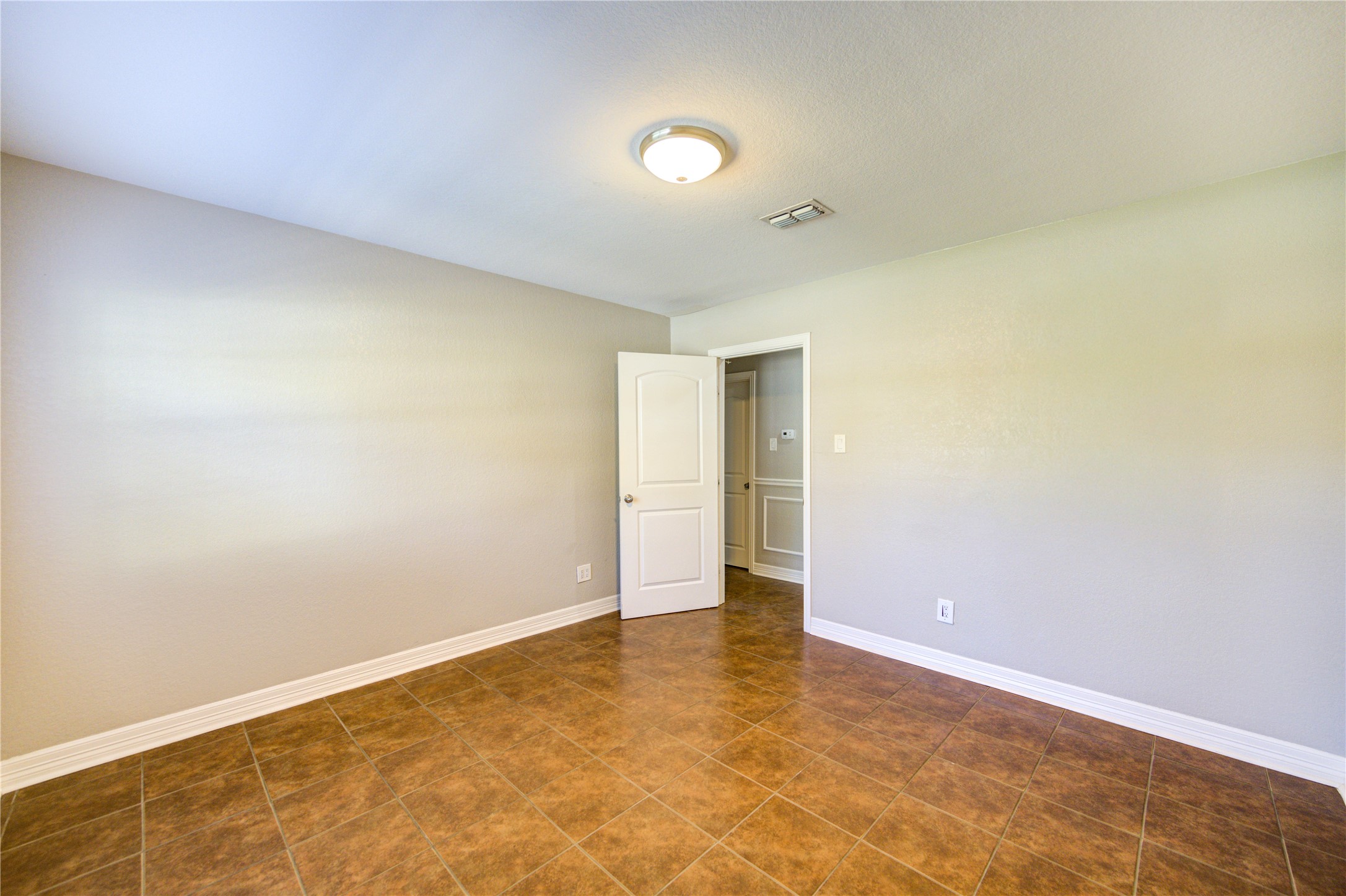 6729 Barney Road Houston, TX 77092 - Photo 24 of 40