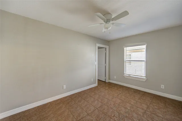 $2,300 | 6729 Barney Road, Houston, TX 77092