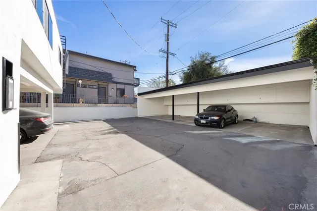 $2,050 | 13018 Valleyheart Drive, Unit 4, Studio City, CA 91604