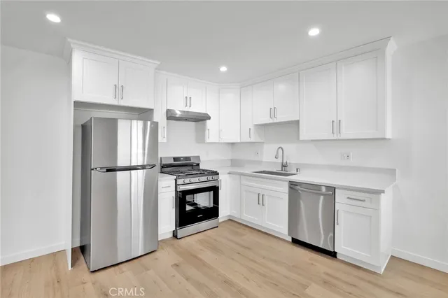 $2,050 | 13018 Valleyheart Drive, Unit 4, Studio City, CA 91604