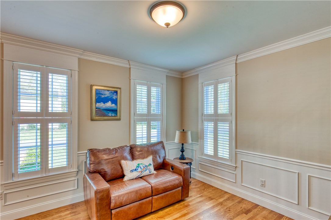 3 Beaver Road Barrington, RI 02806 - Photo 12 of 40