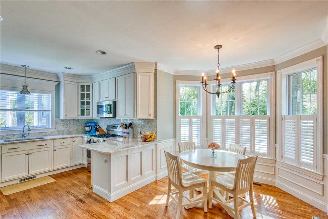 3 Beaver Road Barrington, RI 02806 - Photo 16 of 40
