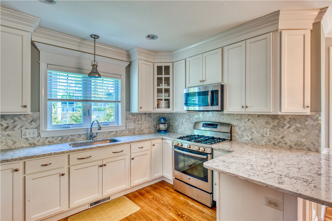 3 Beaver Road Barrington, RI 02806 - Photo 19 of 40