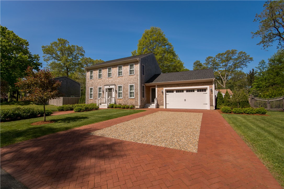 3 Beaver Road Barrington, RI 02806 - Photo 2 of 40