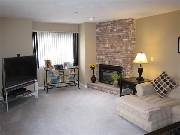 107 Arrowhead Circle, Unit 107 Ashland, MA 01721 - Photo 5 of 22