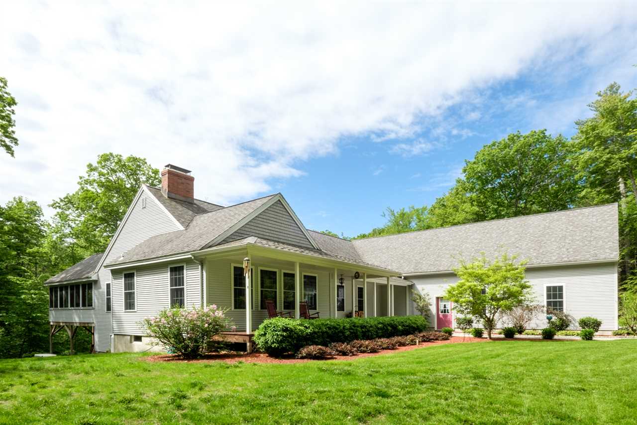 374 Brixham Road Eliot, ME 03903 - Photo 1 of 36