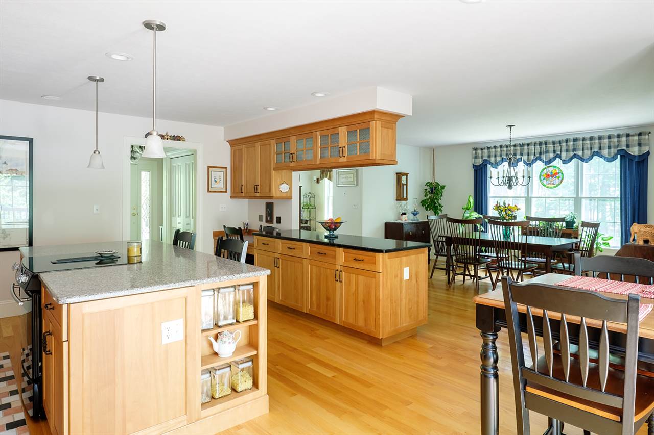 374 Brixham Road Eliot, ME 03903 - Photo 18 of 36