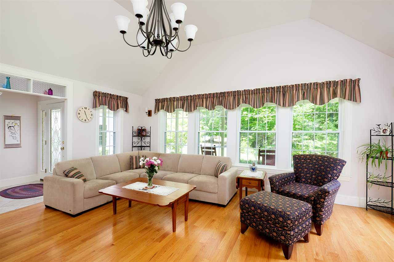 374 Brixham Road Eliot, ME 03903 - Photo 10 of 36