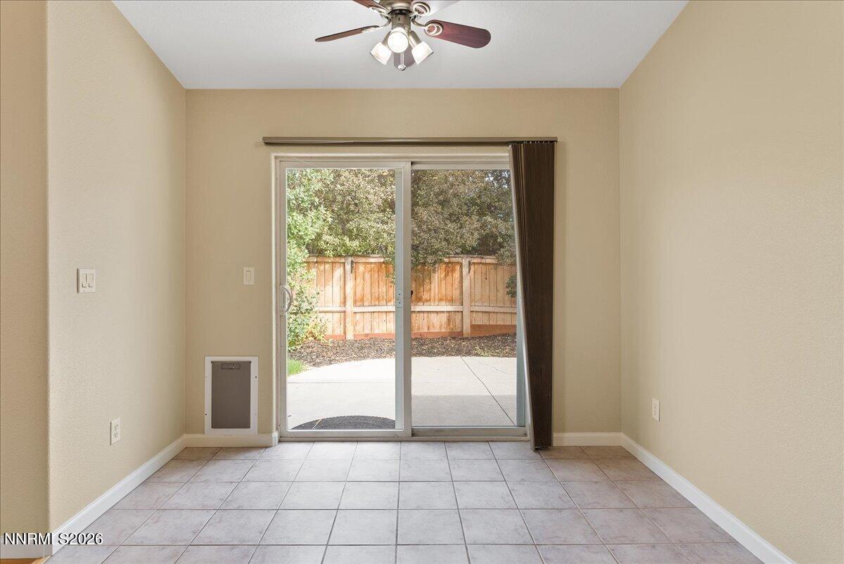 1250 South Fox Glen Court Reno, NV 89521 - Photo 11 of 36 11-1250 S Fox Glen Court Reno NV 89521 (