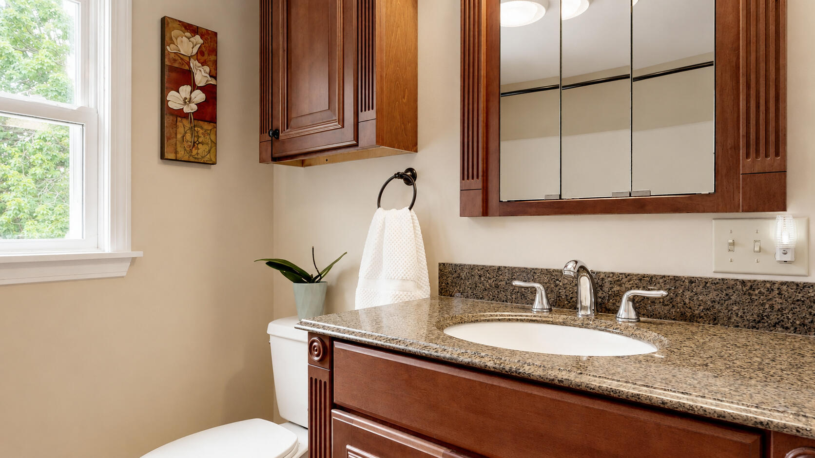 61 Broadturn Road Scarborough, ME 04074 - Photo 53 of 80 2nd bath