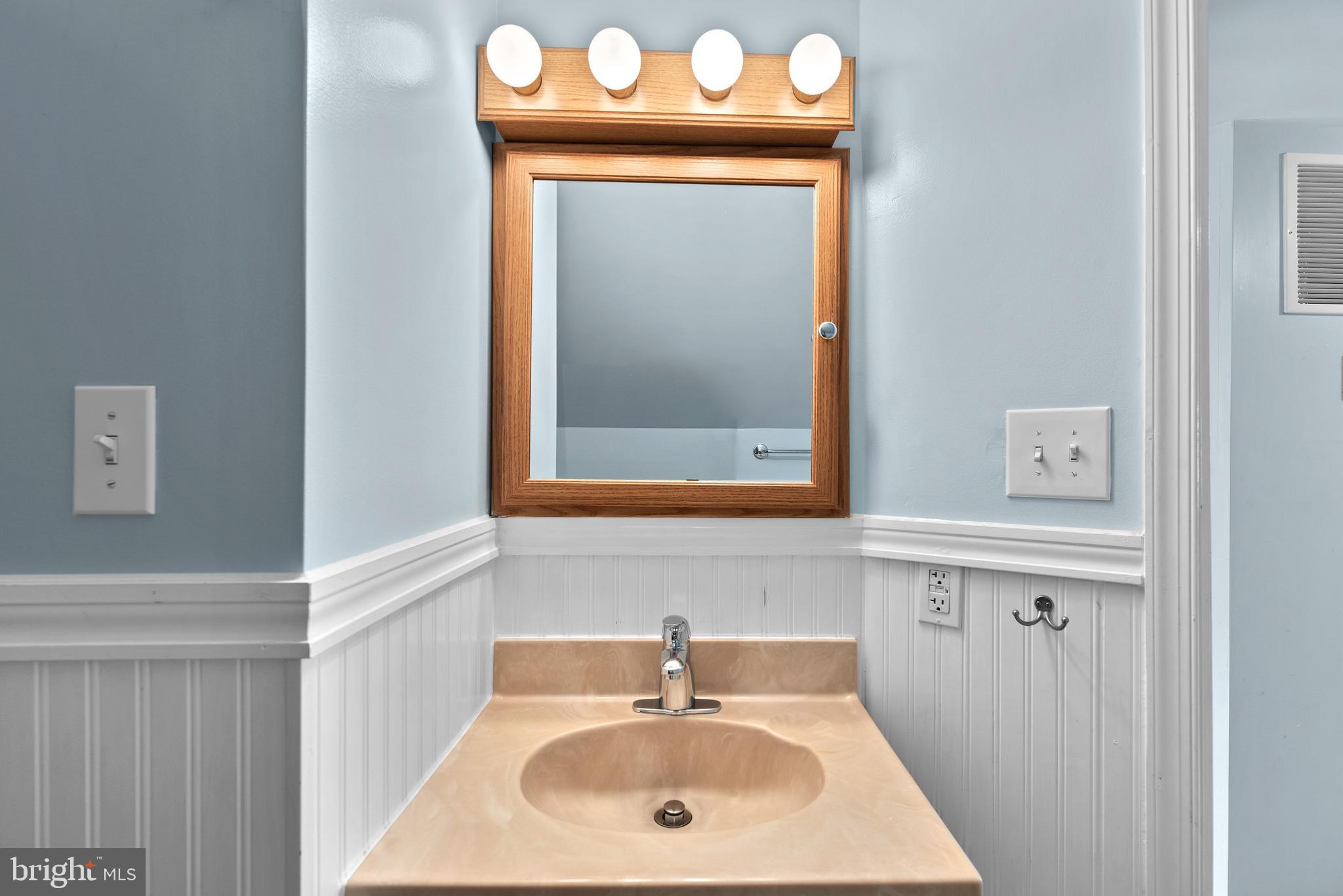 3 Forest Road Baltimore, MD 21220 - Photo 19 of 47 Full Bath