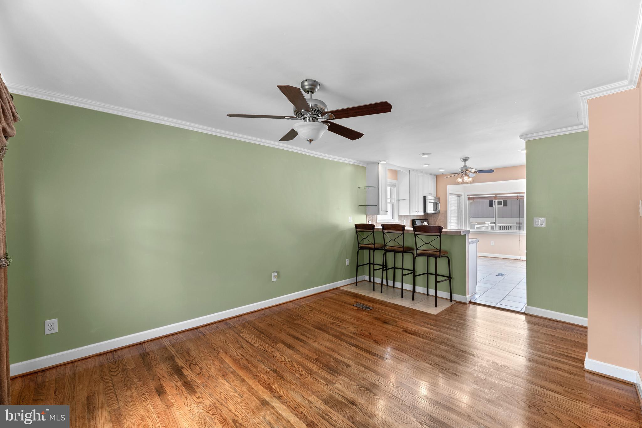 3 Forest Road Baltimore, MD 21220 - Photo 6 of 47 Living Room