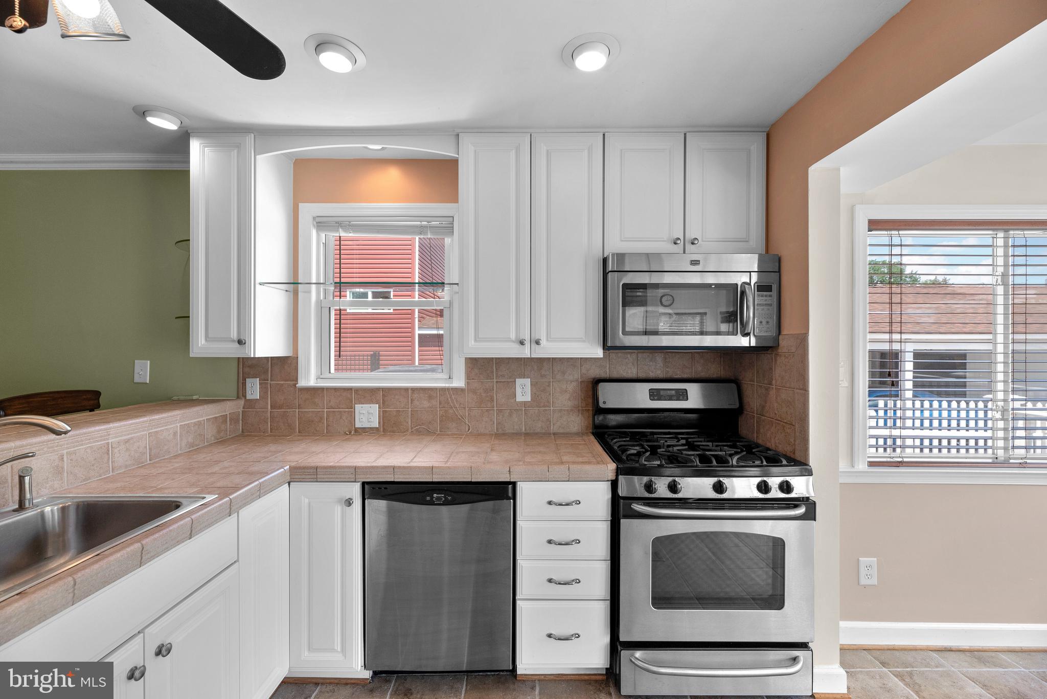 3 Forest Road Baltimore, MD 21220 - Photo 8 of 47 Kitchen
