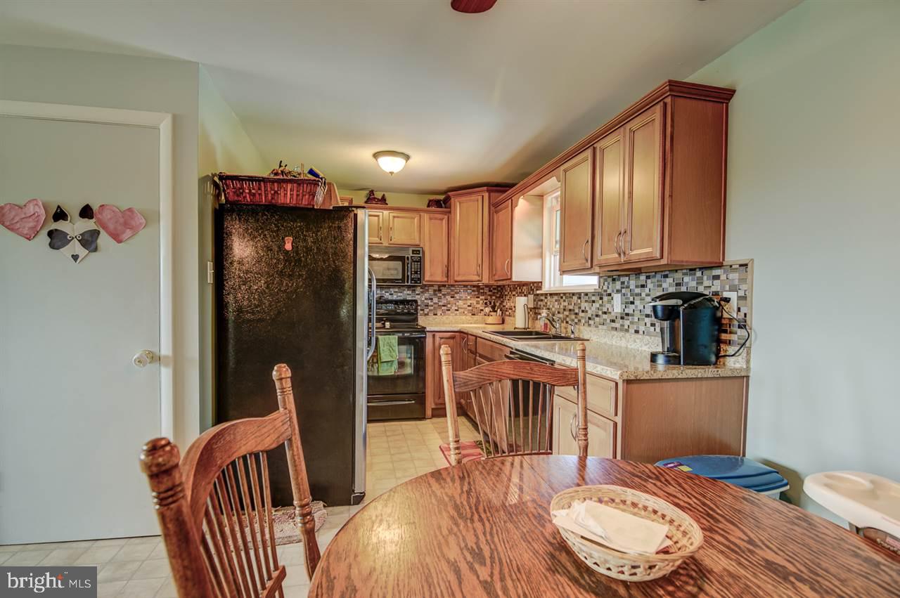 915 Center Road Newville, PA 17241 - Photo 5 of 25
