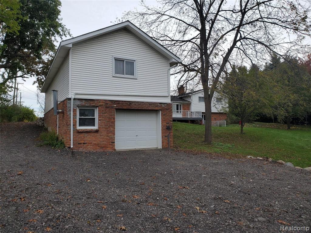 8750 Bergin Road Howell, MI 48843 - Photo 45 of 53