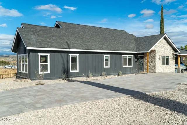 $1,675,000 | 775 North Verde Heights Drive, Cottonwood, AZ 86326