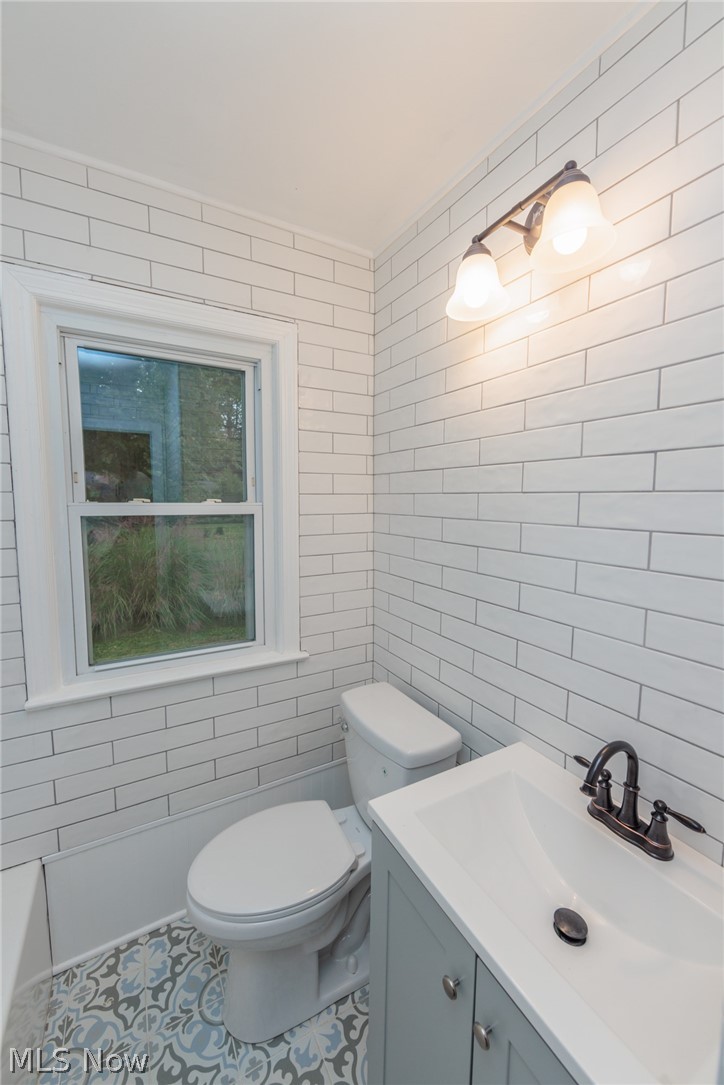 4571 East Berwald Road Cleveland, OH 44121 - Photo 14 of 28 Gallery Image 14