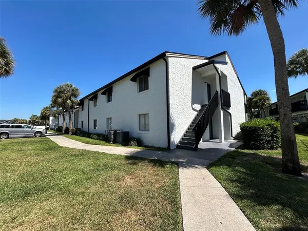 $1,900 | 4405 South Semoran Boulevard, Unit 8, Orlando, FL 32822