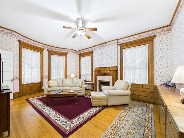 $679,900 | 911 West Main Street, Smethport, PA 16749