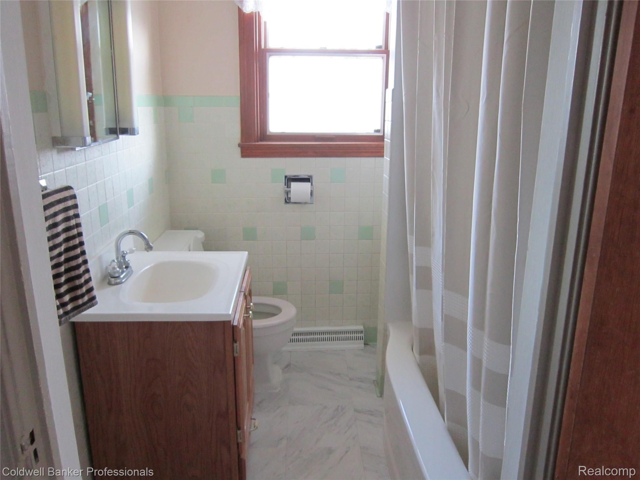 7300 North Genesee Road Genesee, MI 48437 - Photo 10 of 22 IMG_0794.JPG