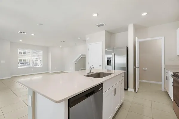 $2,200 | 10537 Sage Canyon Dr., Riverview, FL 33578