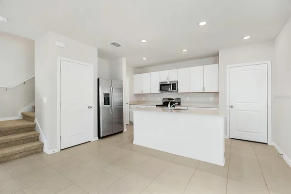 $2,200 | 10537 Sage Canyon Dr., Riverview, FL 33578