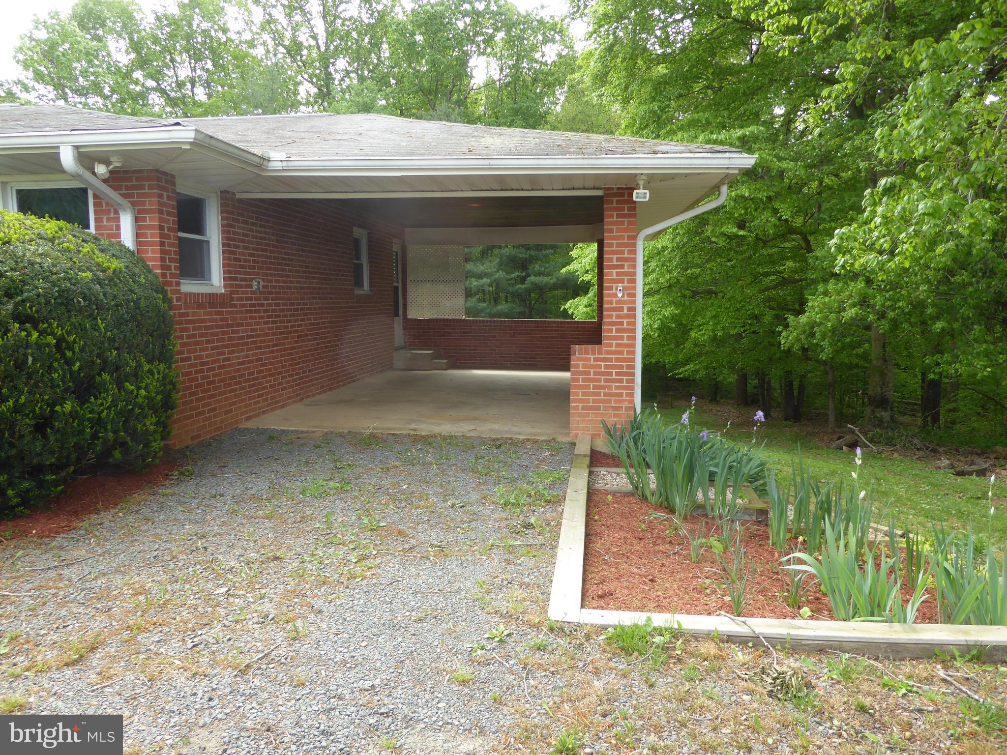 6223 Sumerduck Road Remington, VA 22734 - Photo 6 of 19 Carport with side entrance
