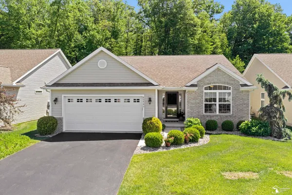 $395,000 | 8046 Timber Wood Lane, Temperance, MI 48182